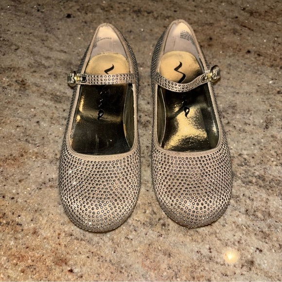 Nina Other - NINA ZELIA sparkly wedding shoes Size 9
